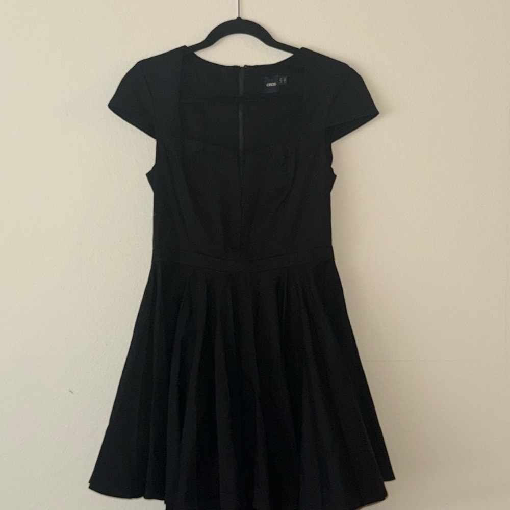 Elegant Black Dress